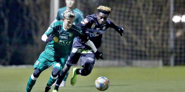Photos: Ghanaian defender Gideon Mensah trains with new club SK Sturm Graz