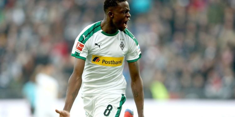 Late Zakaria goal rescues point for Gladbach at Frankfurt