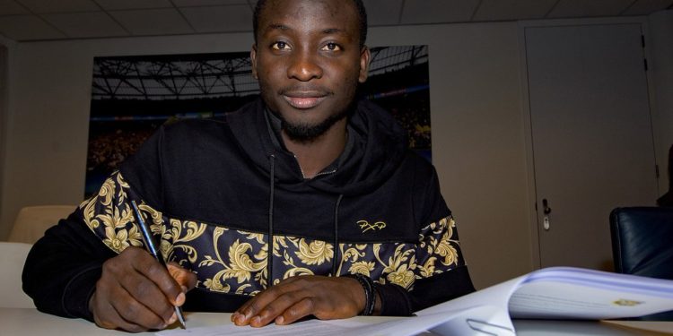 OFFICIAL: Dauda Mohammed joins Vitesse Arnhem