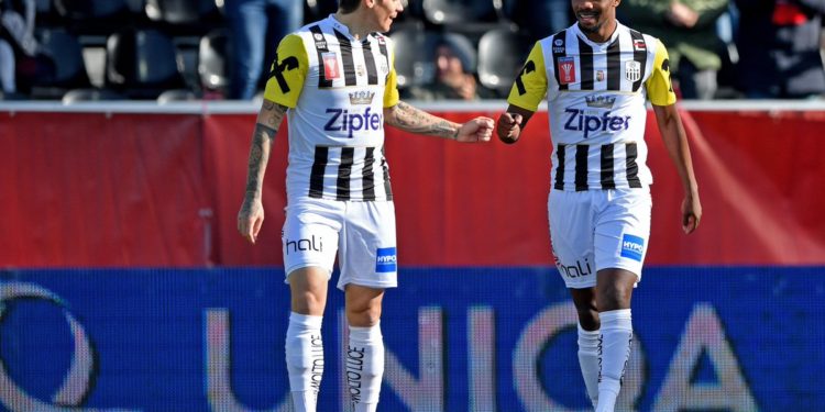 Samuel Tetteh on target as LASK Linz secure heavy win over St. Polten to reach semifinal of Austrian Cup