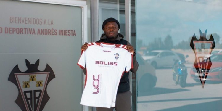 Spanish second-tier side Albacete officially unveil Sulley Muntari