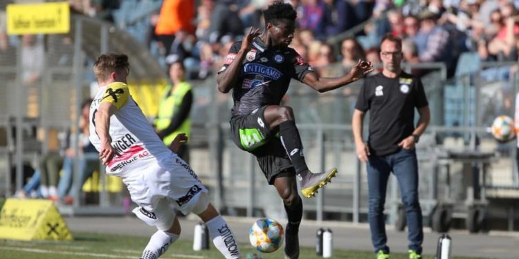 Gideon Mensah enjoys full throttle as Samuel Tetteh’s LASK Linz thrash Sturm Graz in Austrian Bundesliga