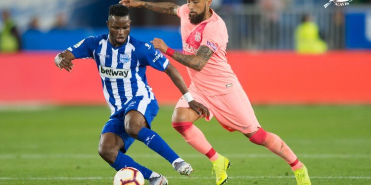 Wakaso, Twumasi feature as Alavés suffer home defeat to Barcelona