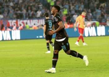 Caleb Ekuban agent confirms Trabzonspor will sign striker from Leeds United permanently