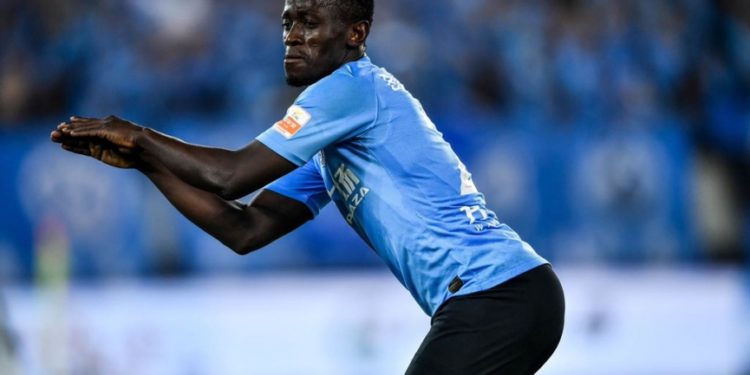 Emmanuel Boateng scores BRACE for Dalian Yifang in China