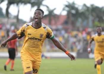 Shafiu Mumuni celebrates goal against R.S Berkane