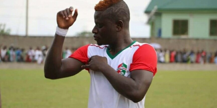 Defender Isaac Kwain signs for Aduana Stars