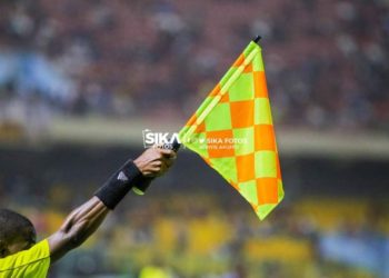 Ghana FA suspend two  referees
