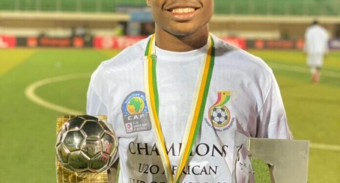 President Akufo-Addo dashes AFCON U-20 Best Player Issahaku Fatawu $5,000