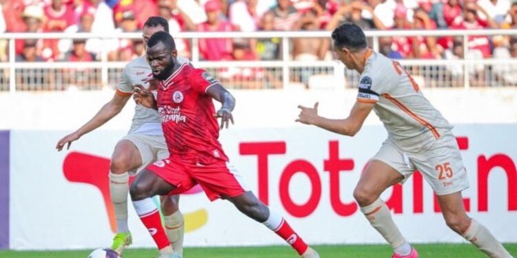 Simba SC forward Bernard Morrison throws shades at Ghana FA