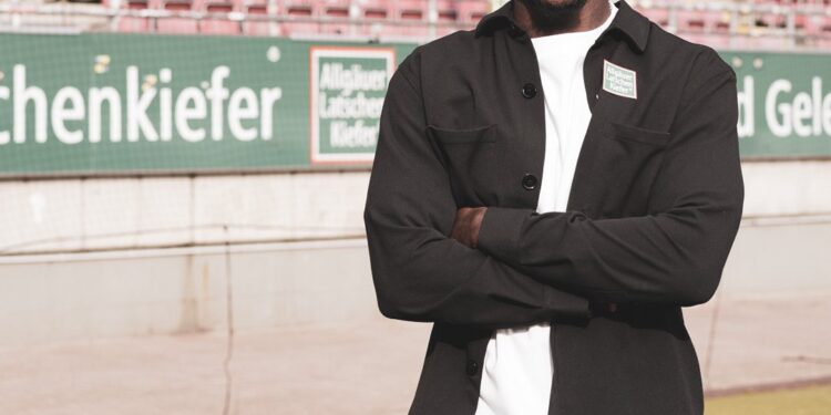 OFFICIAL: Ghanaian forward Aaron Opoku joins Bundesliga 2 side FC Kaiserslautern