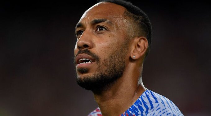 Africa : Aubameyang hailed as world class amidst Chelsea talks