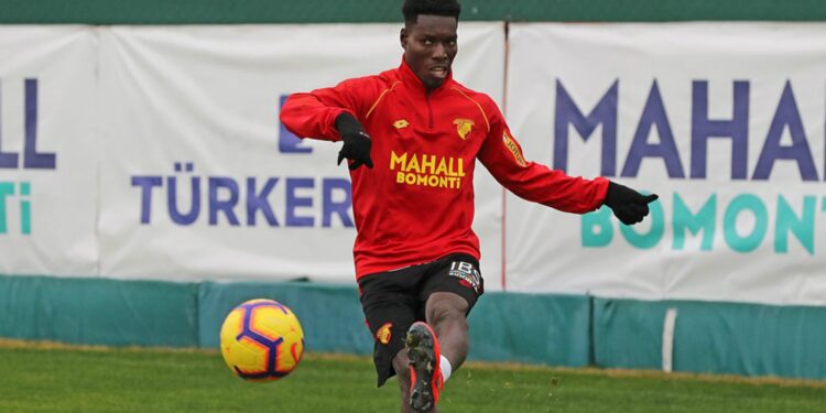 Goztepe set sight on Lumor