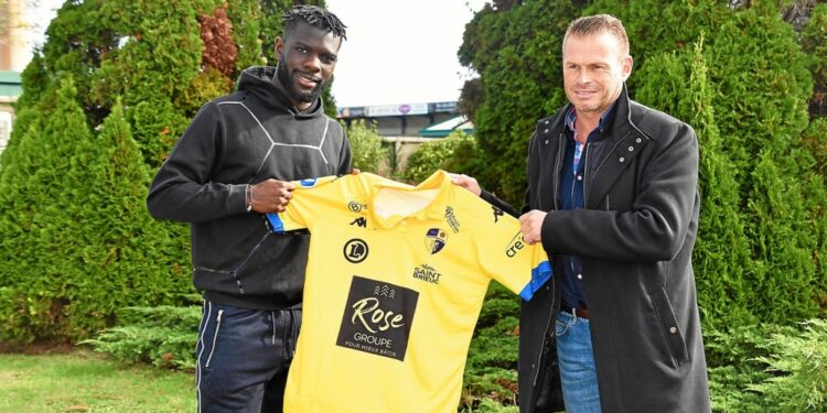 Ghanaian forward Scott Kyei signs for FC Boulogne