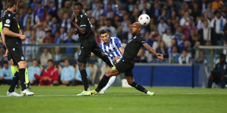Video: Ghanaian forward Kamal Sowah shines, scores first Champions League goal against Porto