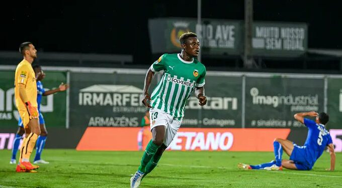 Abdul-Aziz Yakubu wins Rio Ave Player of the Month for September
