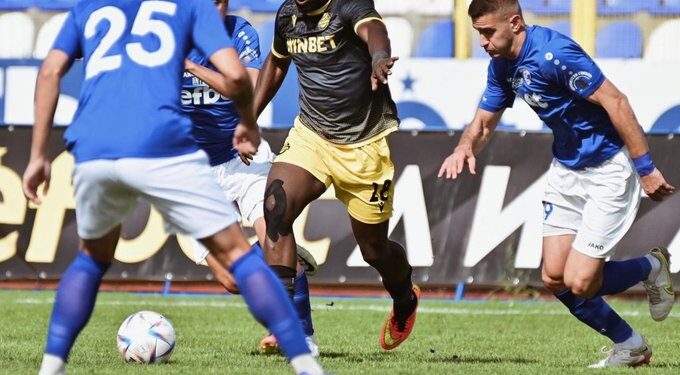 Elvis Manu: Ghanaian forward on target in Botev Plodiv’s defeat to Spartak Varna in Bulgaria