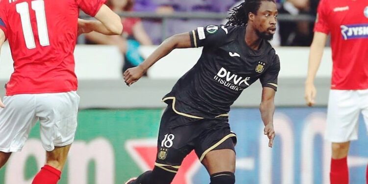 Ghana midfielder Majeed Ashimeru scores as Anderlecht whip Kortrijk