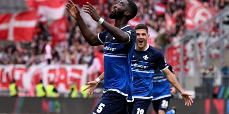 Ghanaian new boy Patric Pfeiffer wins Man-Of-The-Match award in Germany