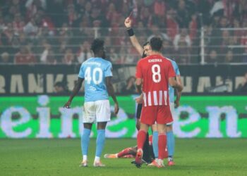 Ghana midfielder Emmanuel Lomotey shown red card in Malmo defeat in Europa League