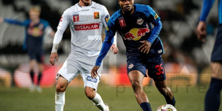 Ghanaian youngster Lawrence Agyekum finally makes full debut for Red Bull Salzburg