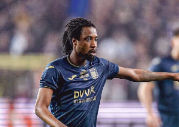 Video: Watch Mubarak Wakaso’s horrible and dangerous tackle on Majeed Ashimeru few days to Qatar 2022