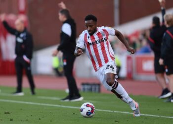 Tariq Fosu: Ghana versatile player named in English Championship Team of the Week