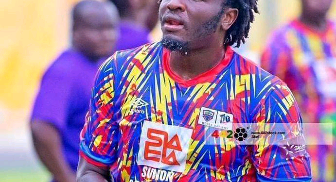 Ghana ace midfielder Sulley Muntari retires