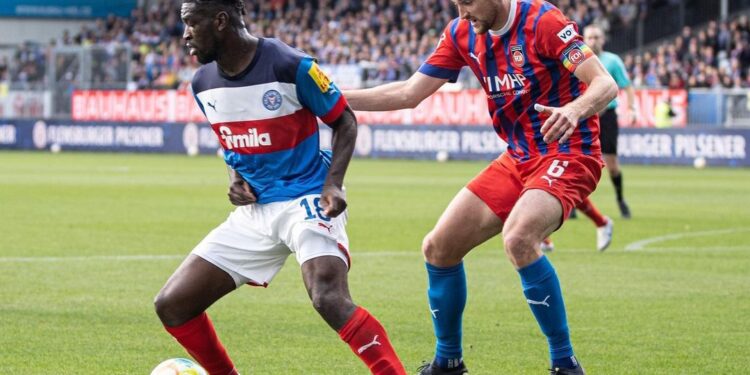 ‘Pure relief’- Ghana striker Kwasi Okyere Wriedt reacts to his first goal of the season for Holstein Kiel