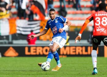 Ghana’s Rock-Solid Center-back Alexander Djiku returns from injury to provide assist in French Ligue 1