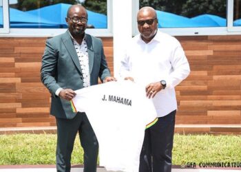 Show the world that we are Ghana – Former president Mahama charges Black Stars