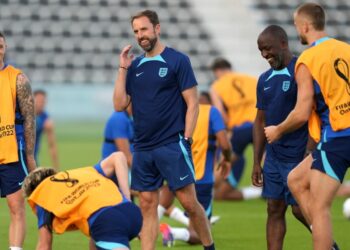 2022 World Cup: England launch bid for glory after Qatar slump to defeat