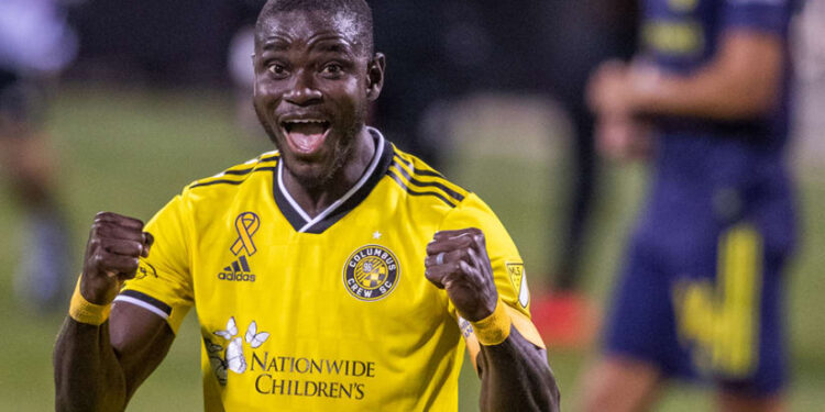Exclusive: Ghana defender Jonathan Mensah signs new Columbus Crew deal