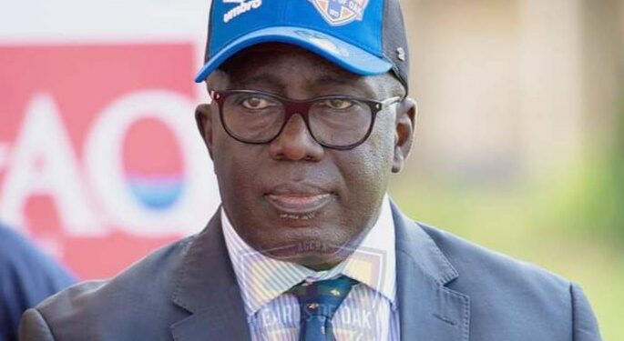 ‘I will urge both sides to exercise patience’ – Former Hearts MD on Barnieh’s contract brouhaha