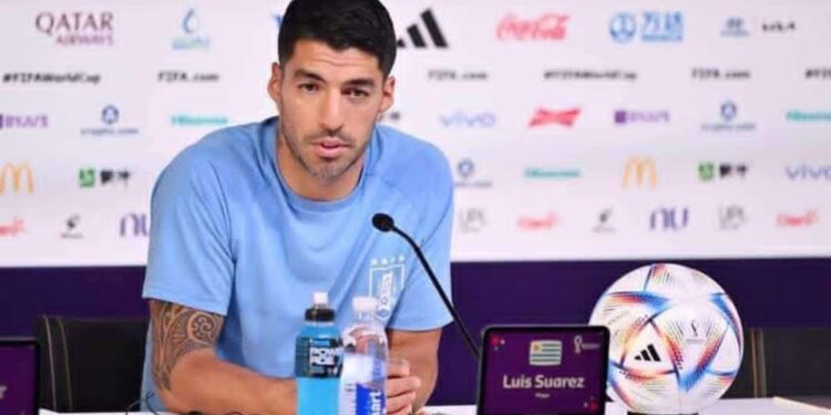 ‘I won’t apologize to Ghanaians, Asamoah Gyan missed the penalty not me’ – Suarez