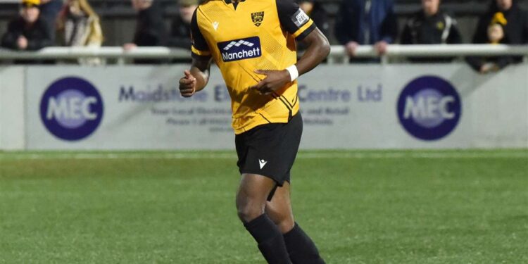 Exclusive: Ghanaian striker Sean Adarkwa joins Maidstone on loan