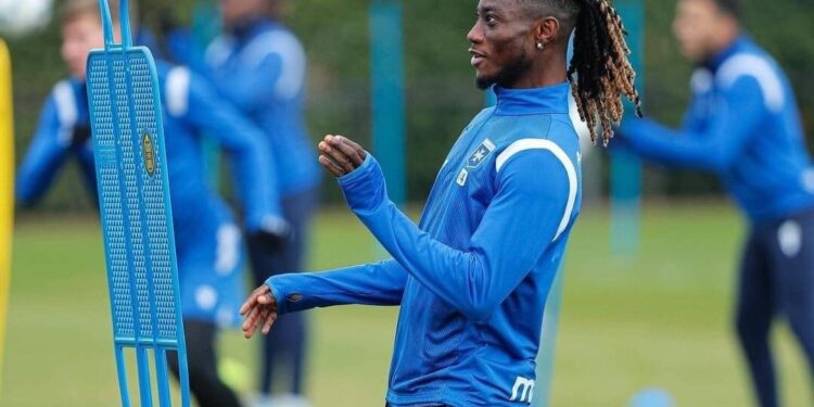 Gideon Mensah resumes training with Auxerre after World Cup experience