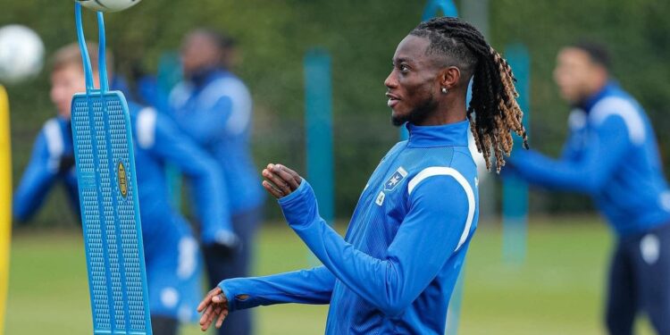 Gideon Mensah returns to club training after disastrous World Cup campaign