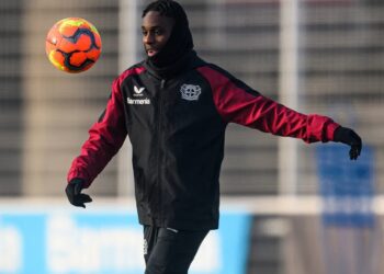 Jeremie Frimpong trains with Leverkusen, an option for Zurich friendly