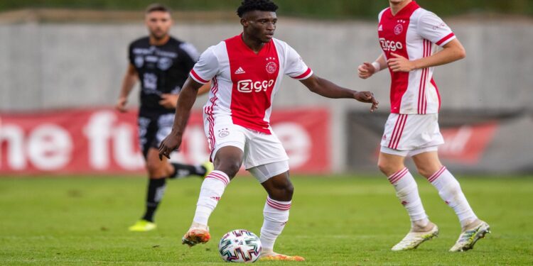 Manchester United opens talks with Ajax over Kudus