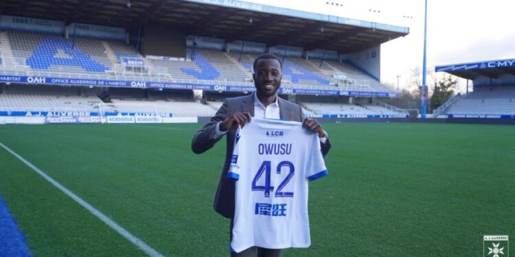 Exclusive: Ghana midfielder Elisha Owusu leaves KAA Gent for AJ Auxerre