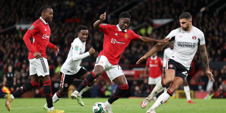 Ghanaian youngster Kobbie Mainoo explains how it felt to be replaced by Casemiro on senior Manchester United debut