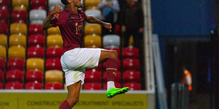 Ghanian striker Manny Duku hails English National League