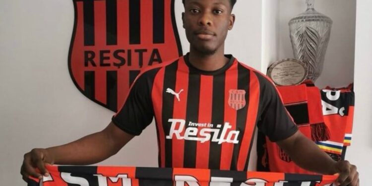 Exclusive: Ghanaian midfielder Alfred Mensah joins Romania side Clubul Sportiv Muncitoresc Reșița