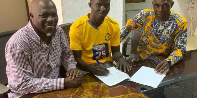 Prince Acquah joins Skyy FC
