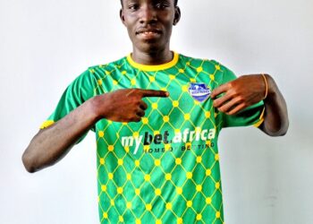 Nsoatreman FC sign highly-talented 15-year old midfielder Ade Kwoffie