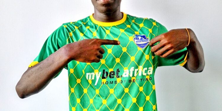 Nsoatreman FC sign highly-talented 15-year old midfielder Ade Kwoffie