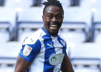 Burton Albion release Joe Dodoo