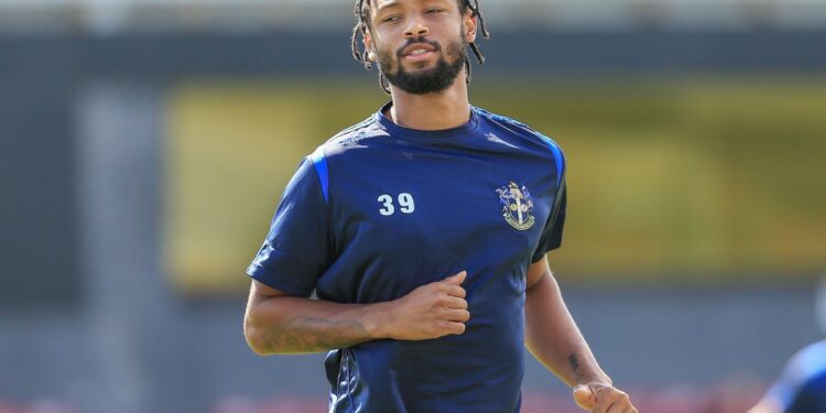 Ghanaian striker Kwame Thomas out for two weeks