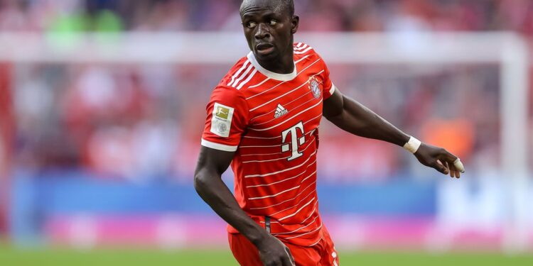 Ex-Ghana midfielder Emmanuel Frimpong implores former club Arsenal to sign Sadio Mane from Bayern